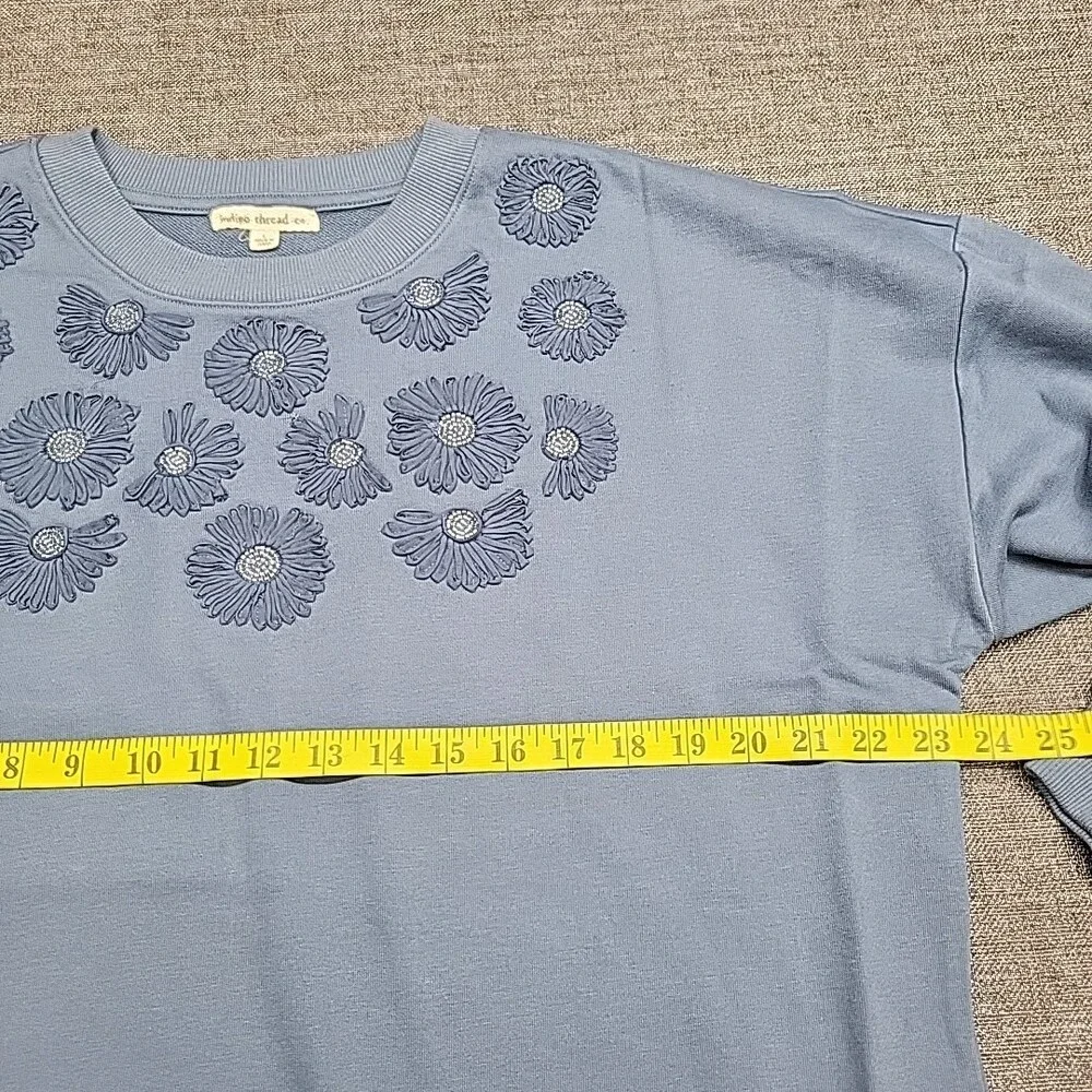 Indigo Thread Co Womens Sweatshirt Floral Appliques Large Size Blue Pullover Top